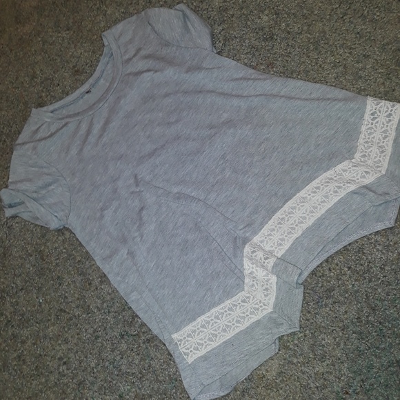 Shirts - Picture 5 of 7